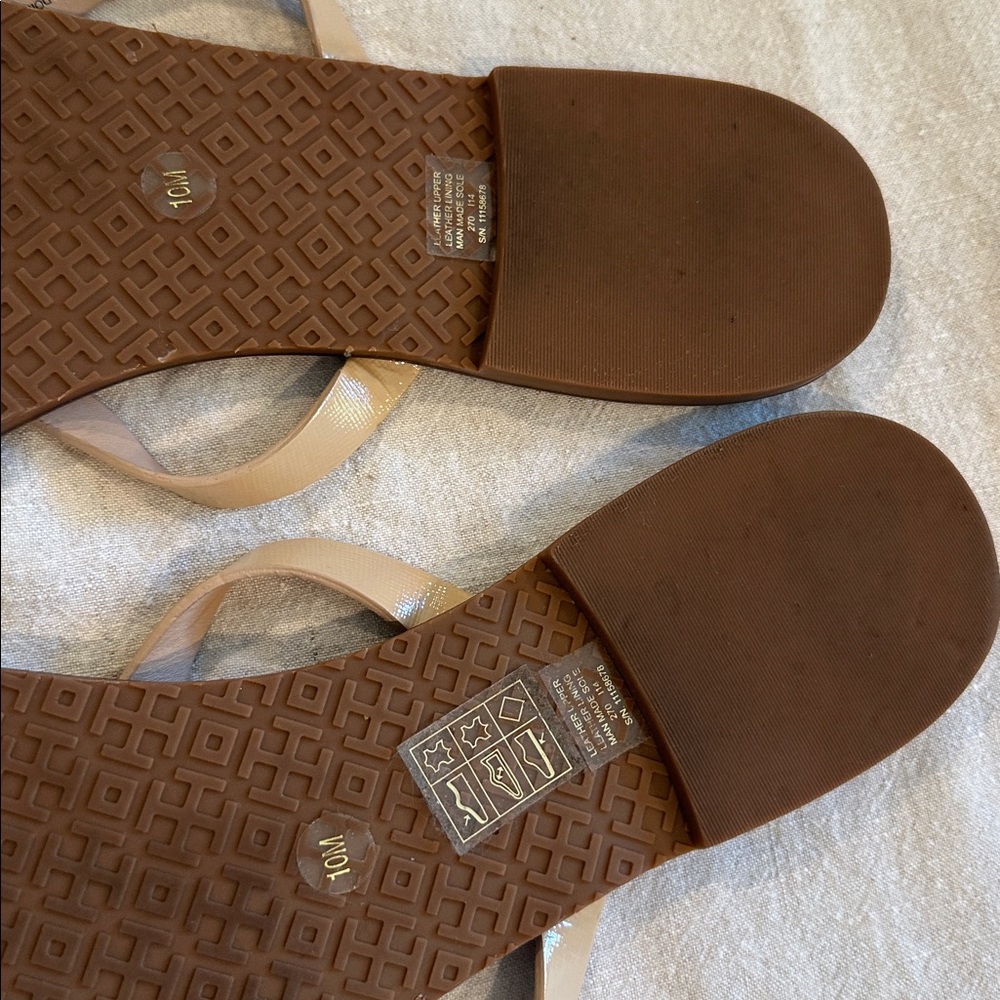 Tory Burch Brown Footbed Tan/Beige Logo Thong Sandals - Picture 4 of 4
